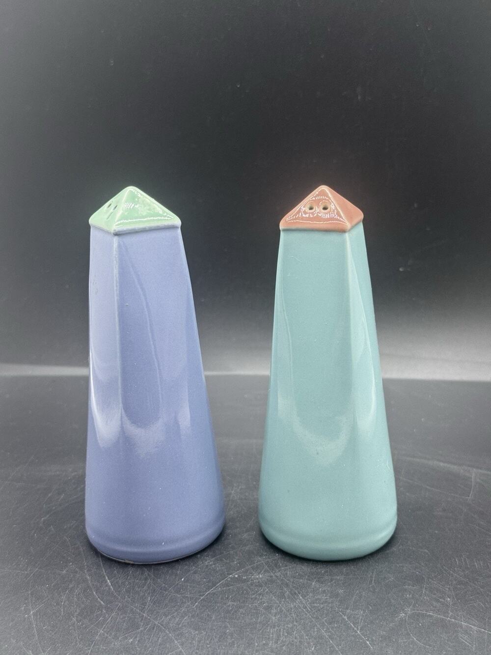 Lindt Stymeist Colorways Salt and Pepper Shaker Set